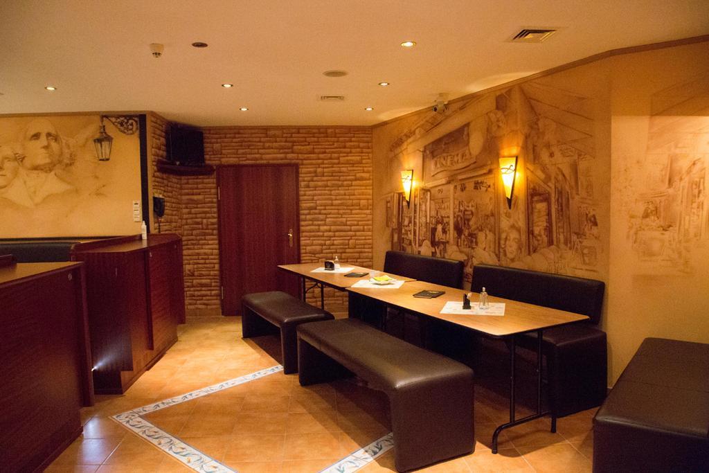 Hotel Reifenstein Kleinbartloff Luaran gambar