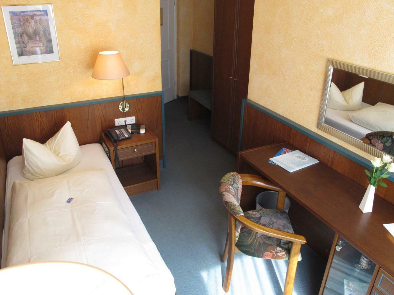 Hotel Reifenstein Kleinbartloff Luaran gambar